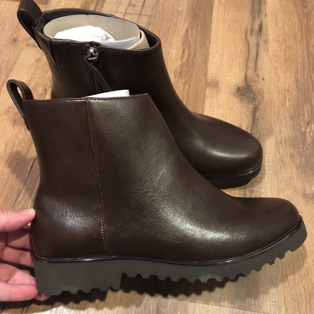 Comfortview Fiona Boot, Brown, Size 7.5, NIB